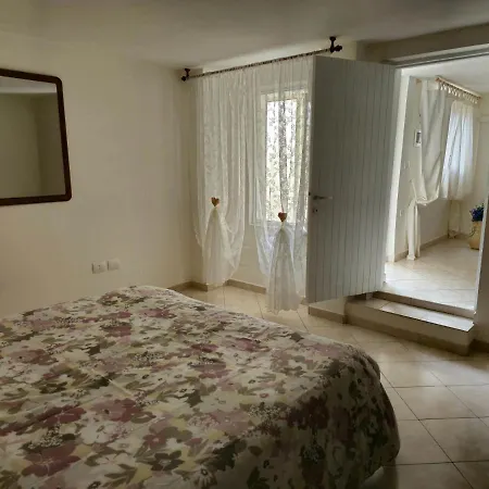 Апартаменты Valery House Кальяри